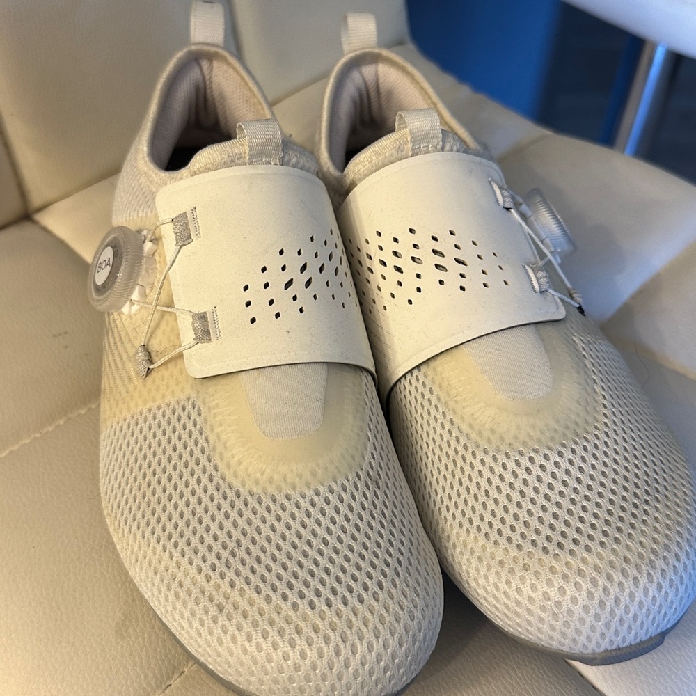 Shimano White Indoor Cycle Spin Shoes